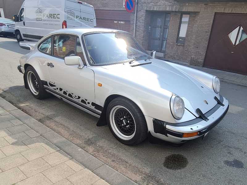 Porsche 911 (1970) spotted in Antwerp, Belgium
