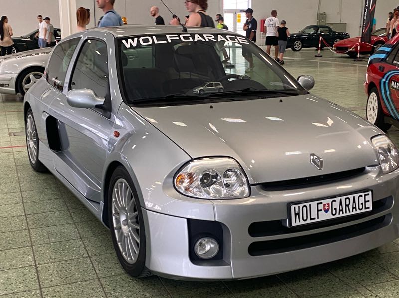 Renault Clio V6 spotted in Nitra