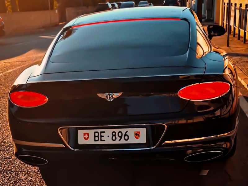 Bentley Continental GT (2022) spotted in Parabita, Italy
