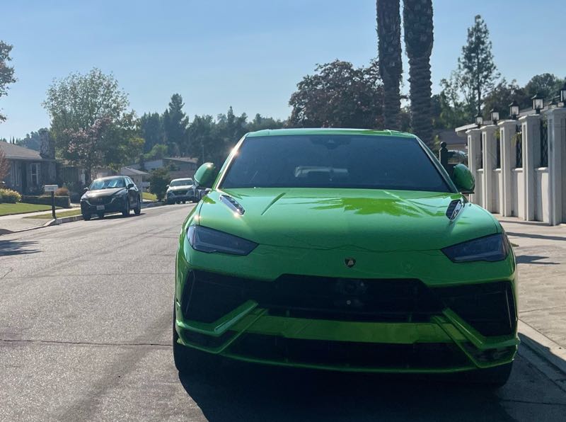 Lamborghini Urus spotted in Santa Clarita