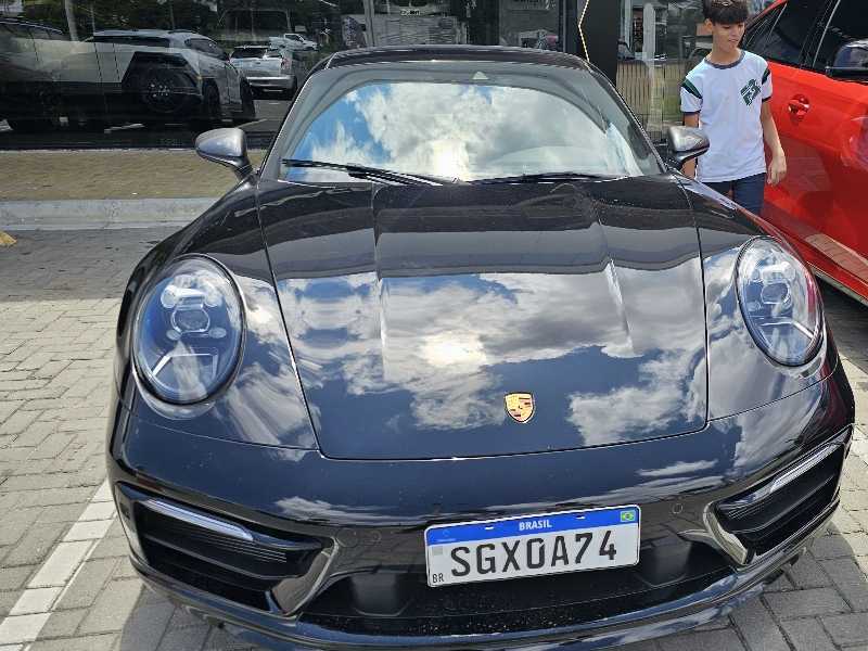Porsche 911 spotted in Fortaleza
