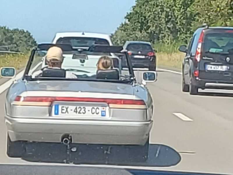 Jaguar XJS spotted in Saint-Nazaire