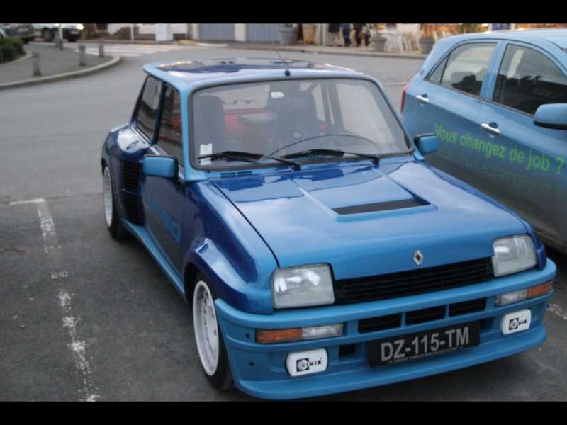 Renault 5 Turbo spotted in Bayeux