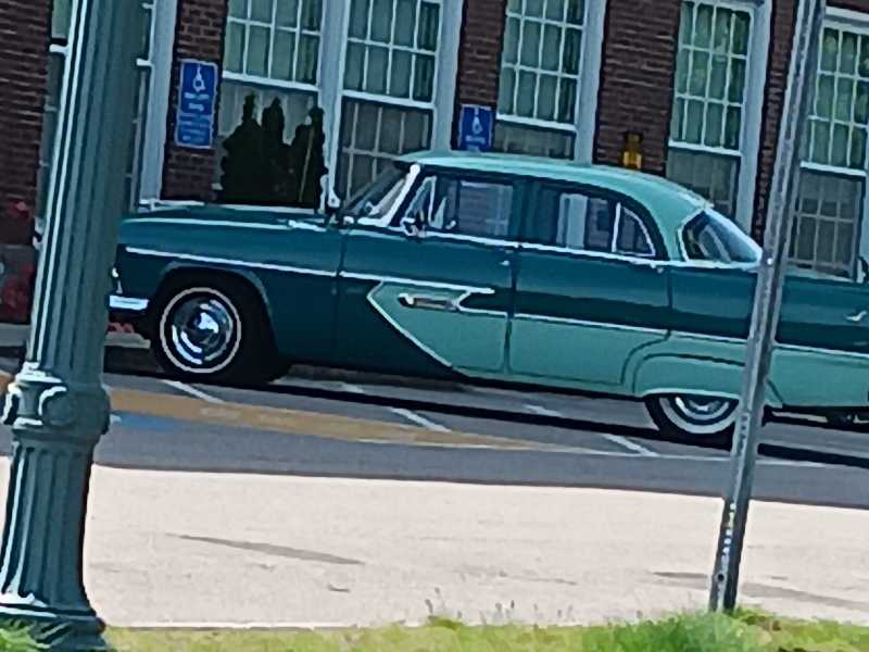 Ford Fairlane spotted in Lawrence