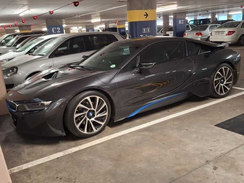 BMW i8 (2016) spotted in Cape Town, South Africa