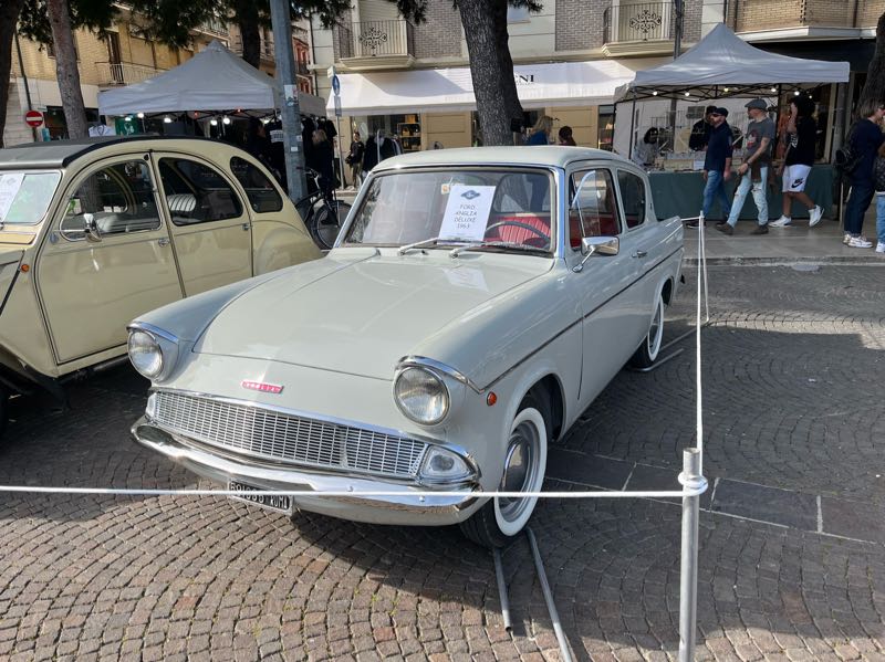 Fiat 850 spotted in Civitanova Marche