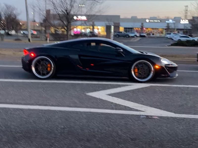 McLaren 650S spotted in Naperville