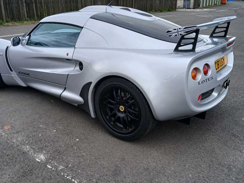Lotus Exige (2000) spotted in Dunfermline, United Kingdom