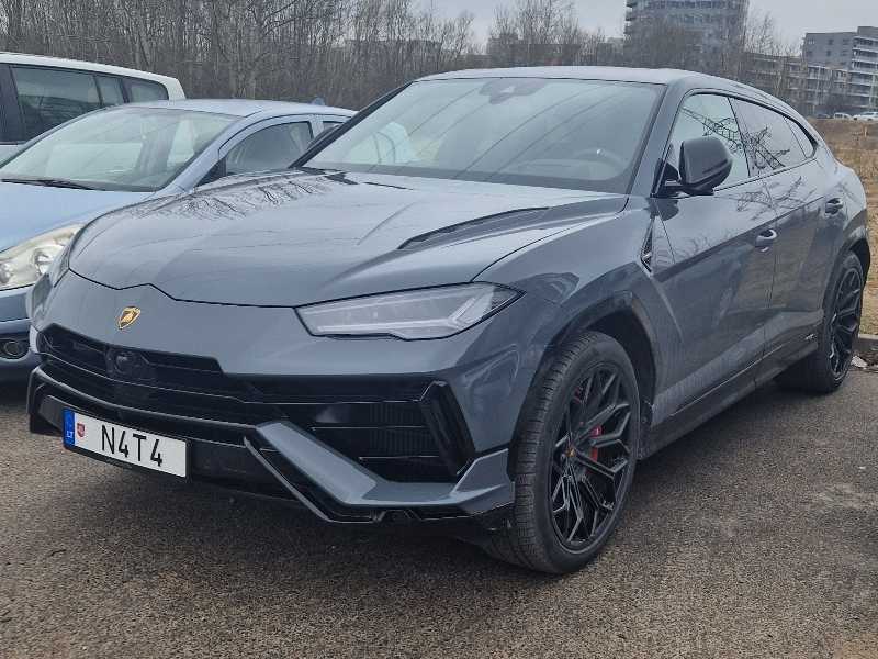 Lamborghini Urus spotted in Vilnius