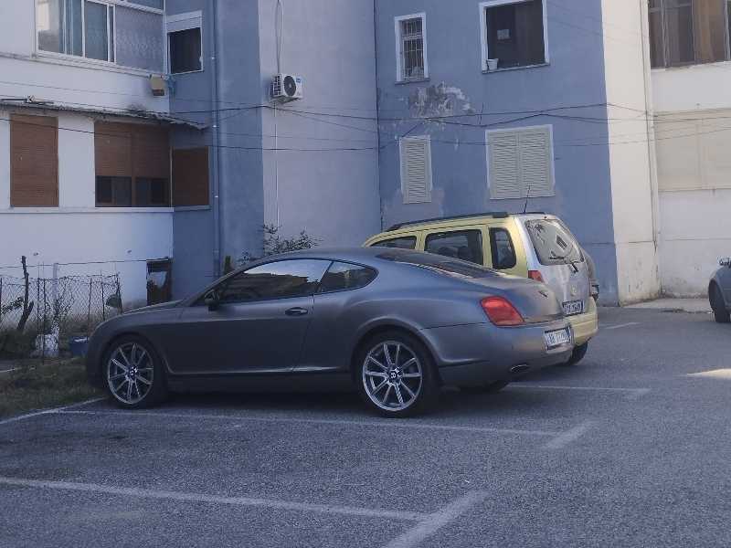 Bentley Continental GT spotted in Durrës
