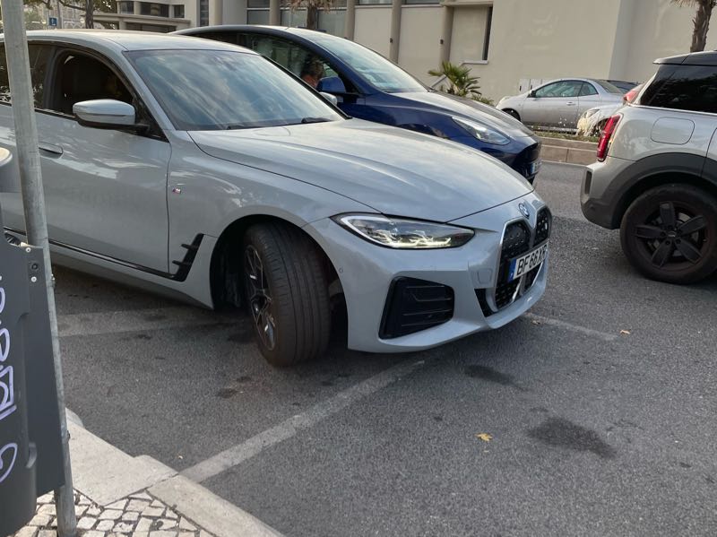 BMW M4 (2022) spotted in Lisbon, Portugal