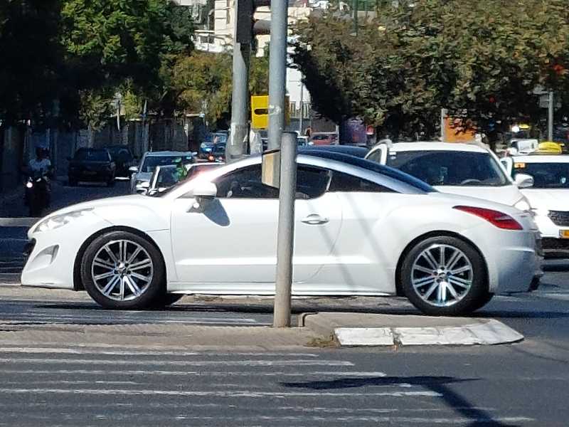 Nissan 370Z (2015) spotted in Tel Aviv, Israel