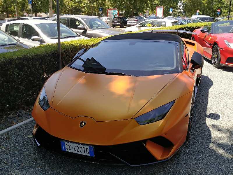 Lamborghini Huracán spotted in Modena