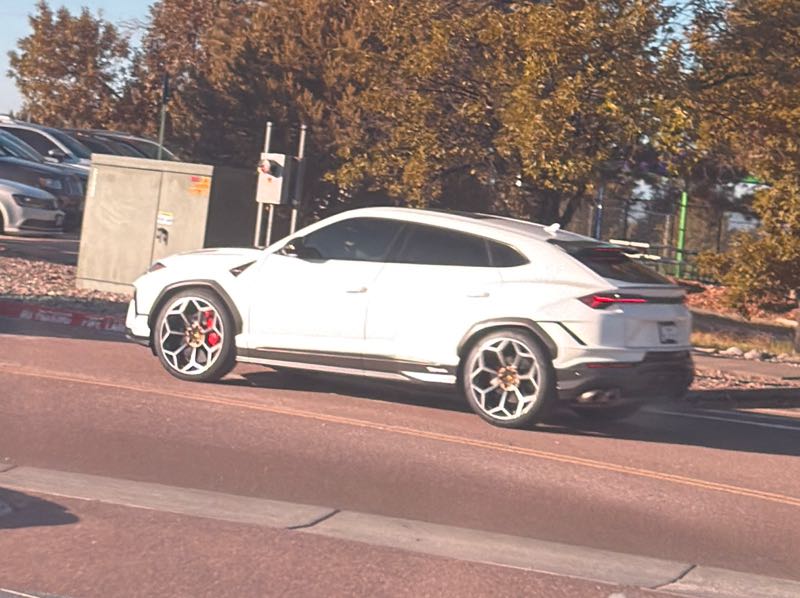 Lamborghini Urus (2021) spotted in Howard, United States
