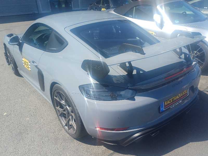 Porsche 718 Cayman GT4 spotted in Verviers