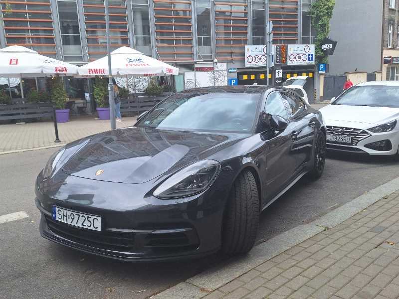 Porsche Panamera spotted in Bytom