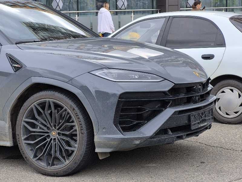 Lamborghini Urus spotted in Novorossiysk