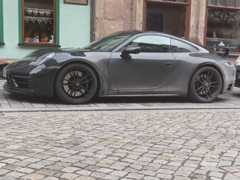 Porsche 911 Carrera spotted in Schmalkalden