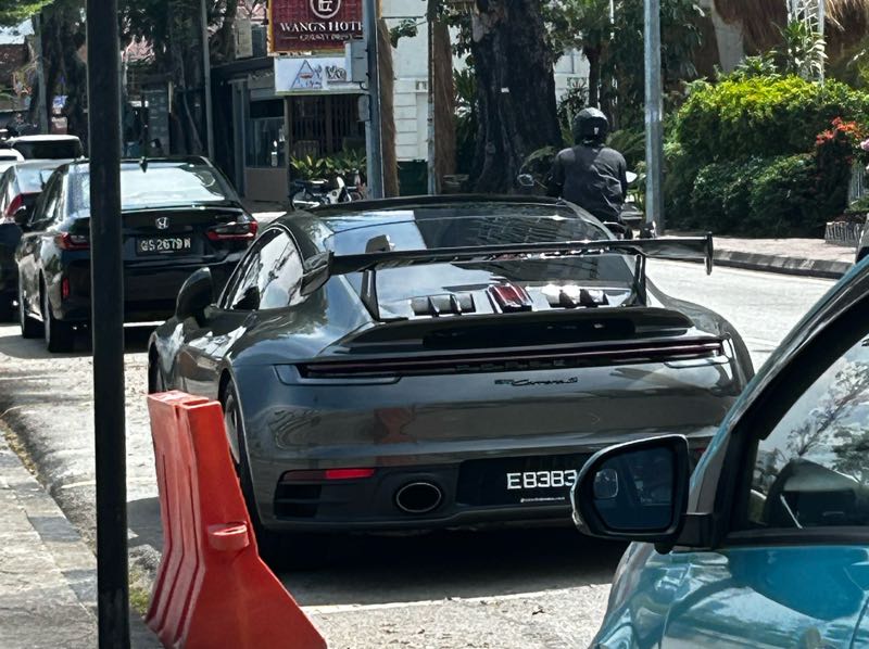 Porsche 911 Turbo spotted in George Town