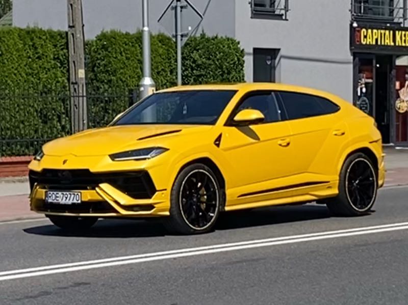 Lamborghini Urus spotted in Mielec