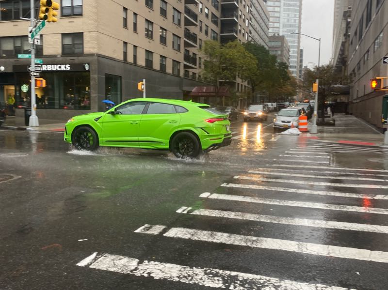 Lamborghini Urus (2021) spotted in New York City, United States