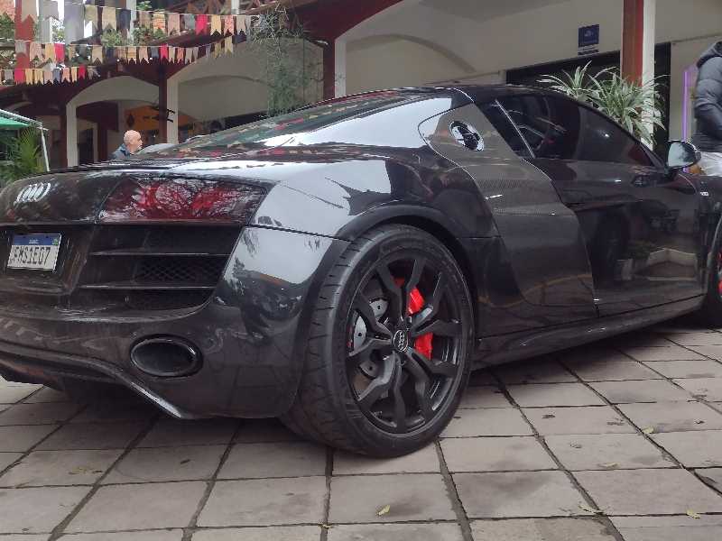 Audi R8 spotted in Parobé