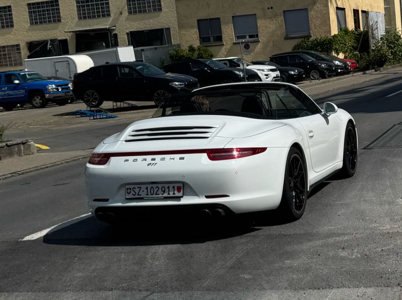 Porsche 911 (2015) spotted in Jona, Switzerland