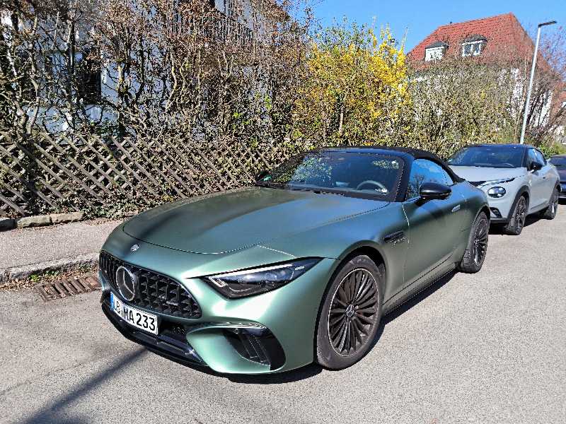 Mercedes-Benz SL 63 AMG spotted in Stuttgart