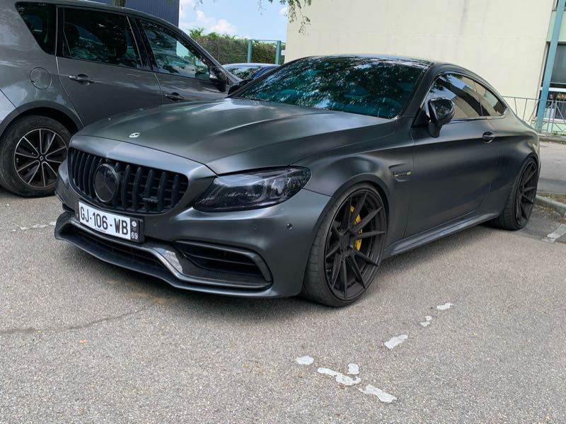 Mercedes-Benz C-Class spotted in Paris