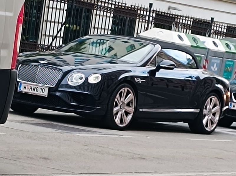 Bentley Continental GT Convertible (2016) spotted in Vienna, Austria