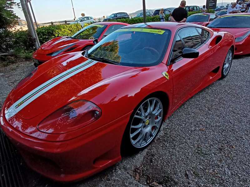 Ferrari F360 Modena spotted in Varese