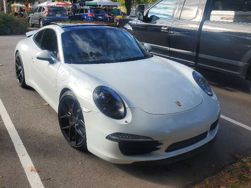 Porsche 911 spotted in Sister Bay