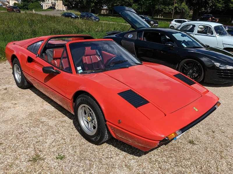 Ferrari 328 GTS spotted in Houdan