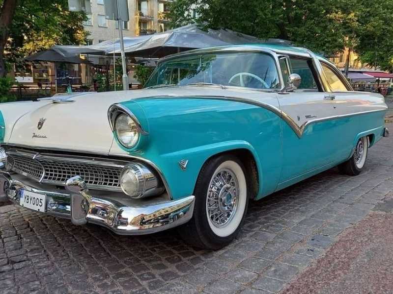 Ford Fairlane spotted in Uppsala