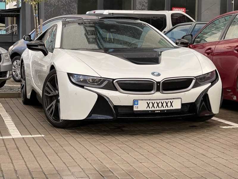 BMW i8 spotted in Nemovychi