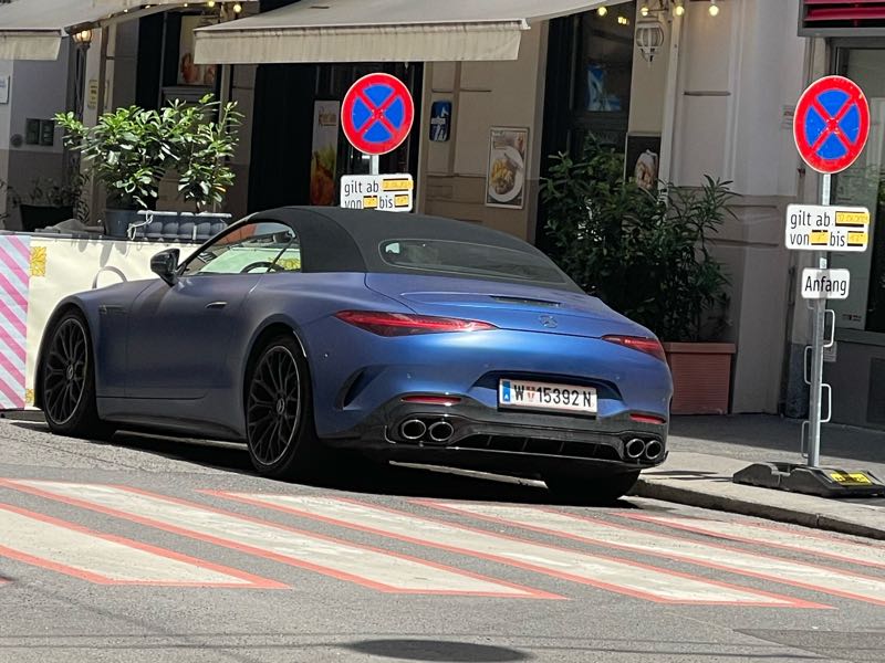 Mercedes-Benz AMG SL (2022) spotted in Vienna, Austria