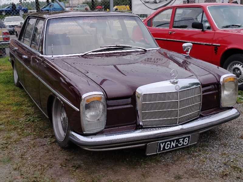 Mercedes-Benz W108 spotted in Turku