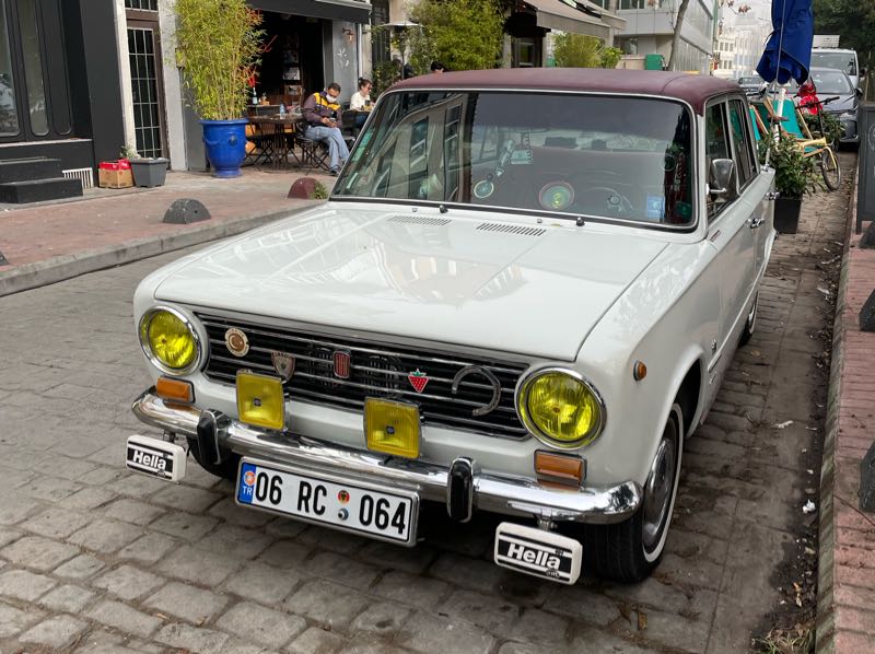 Fiat 124 spotted in Istanbul