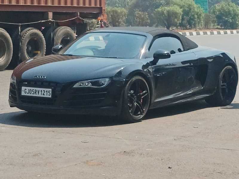 Audi R8 Spyder (2015) spotted in Sachin, India