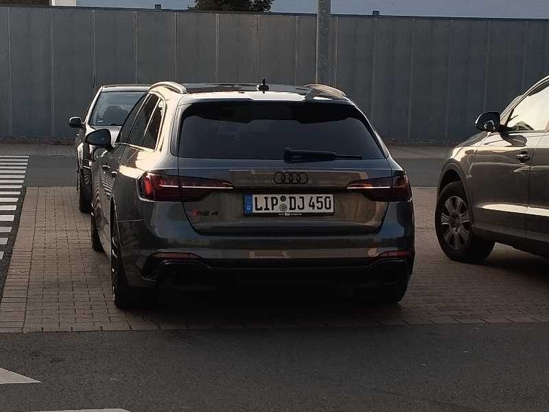 Audi RS4 spotted in Detmold