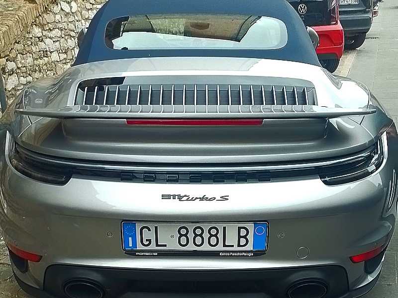 Porsche 911 Turbo S spotted in Perugia