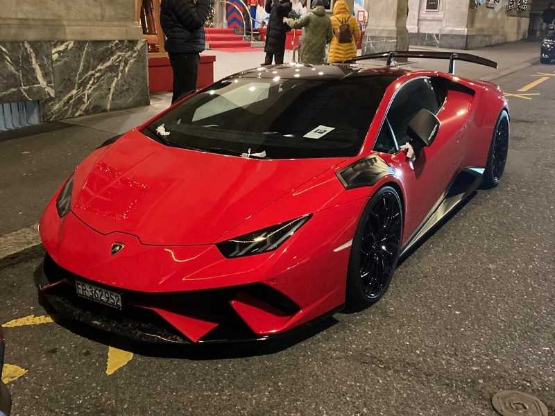 Lamborghini Huracán (2021) spotted in Bern, Switzerland
