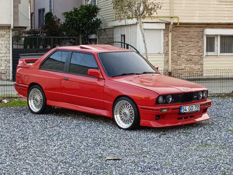BMW M3 (1989) spotted in Adapazarı, Turkey