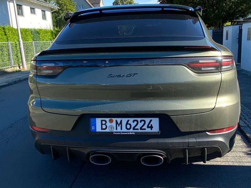 Porsche Cayenne Turbo GT spotted in Berlin