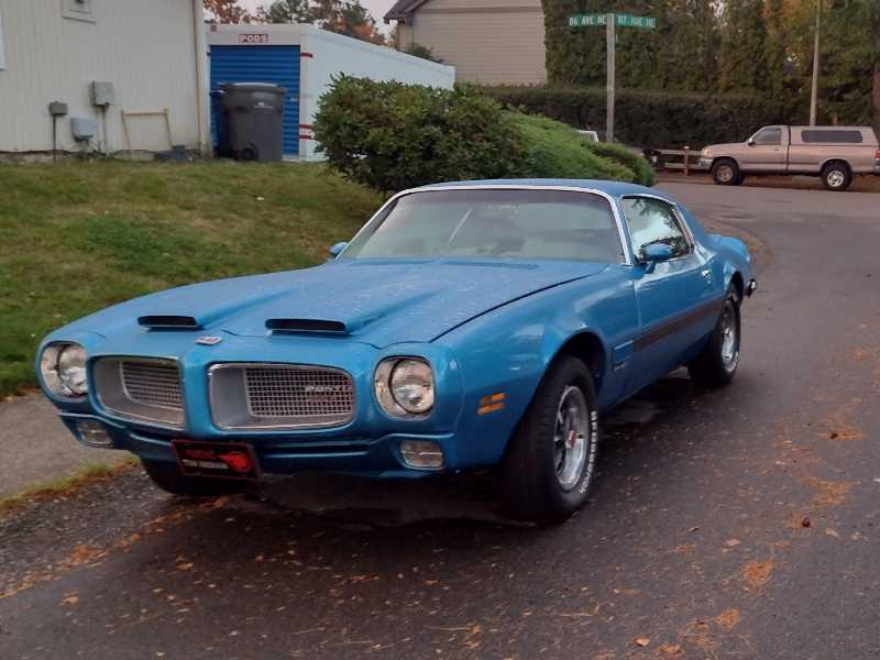 Pontiac Firebird spotted in Kirkland