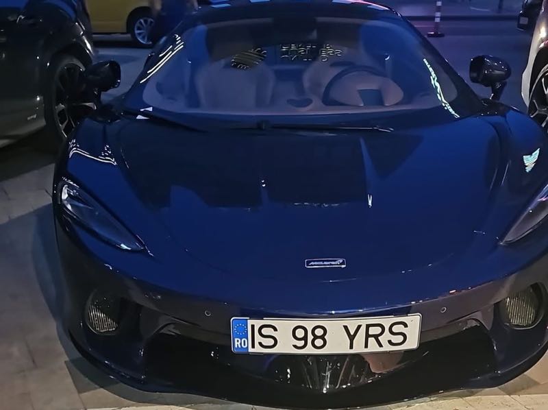 McLaren GT spotted in Târgu Neamţ