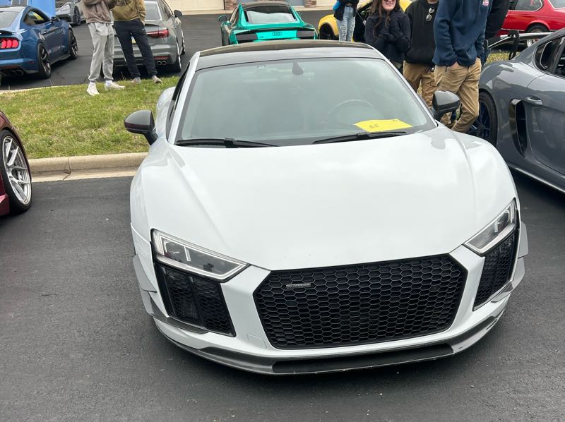 Audi R8 (2017) spotted in Olathe, United States