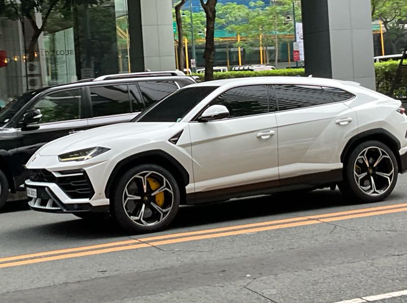 Lamborghini Urus spotted in Makati City