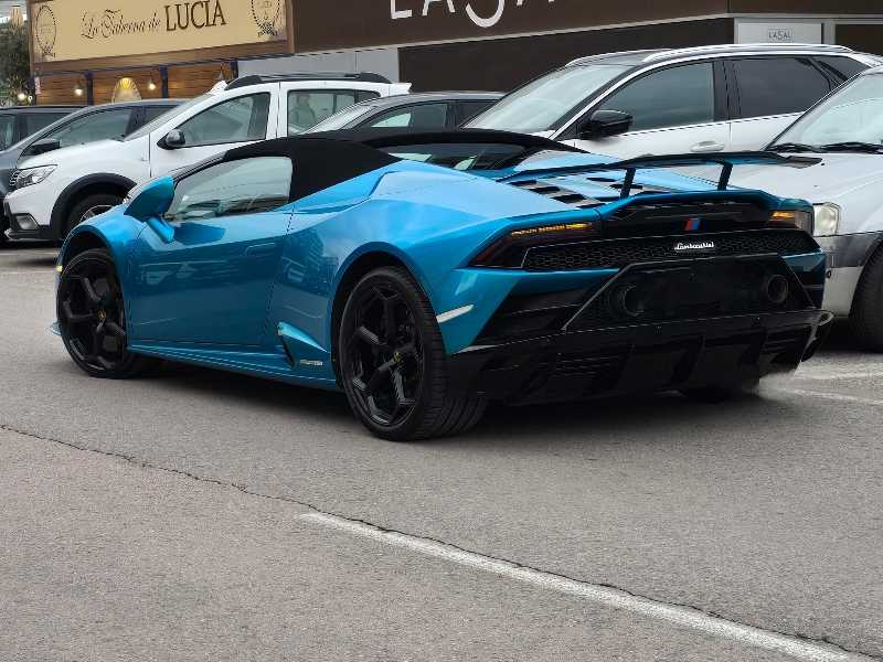 Lamborghini Huracán Spyder spotted in Alicante