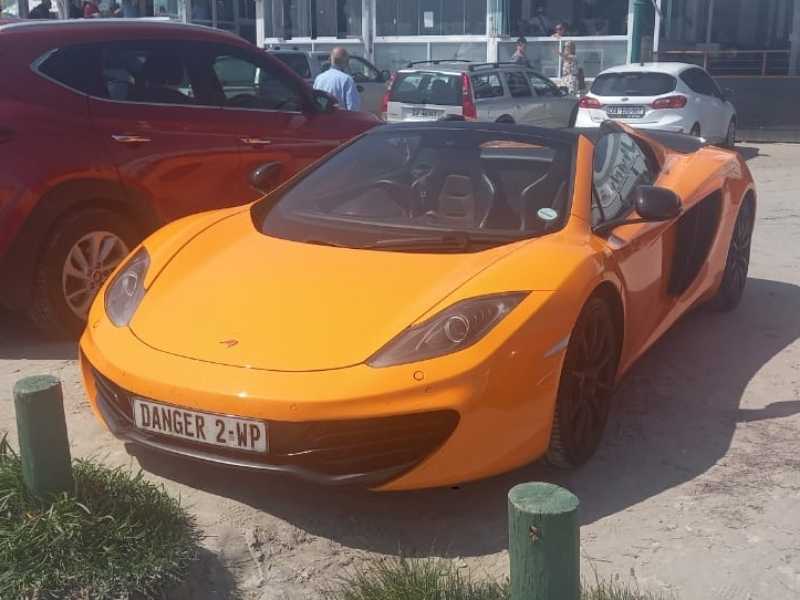 McLaren MP4-12C spotted in Saldanha